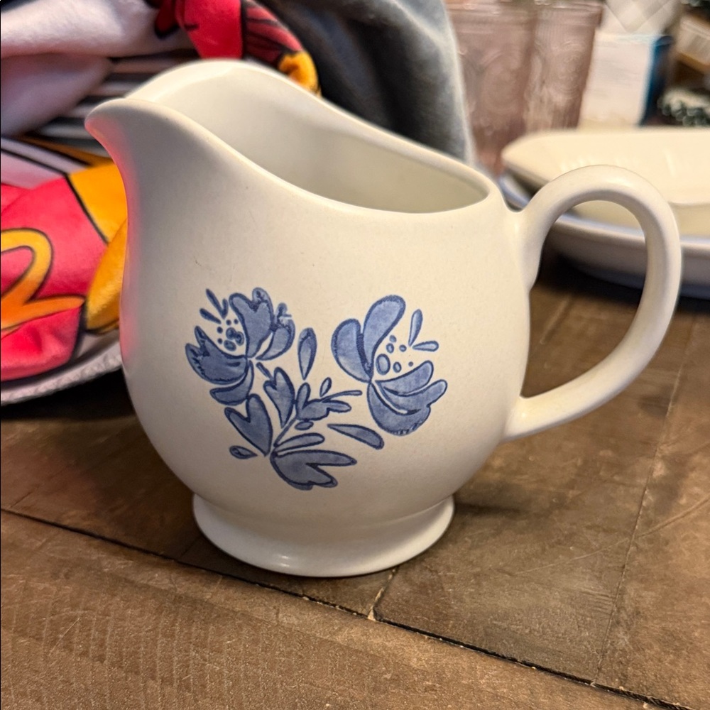 Pfaltzgraff Blue Floral Ceramic Vase